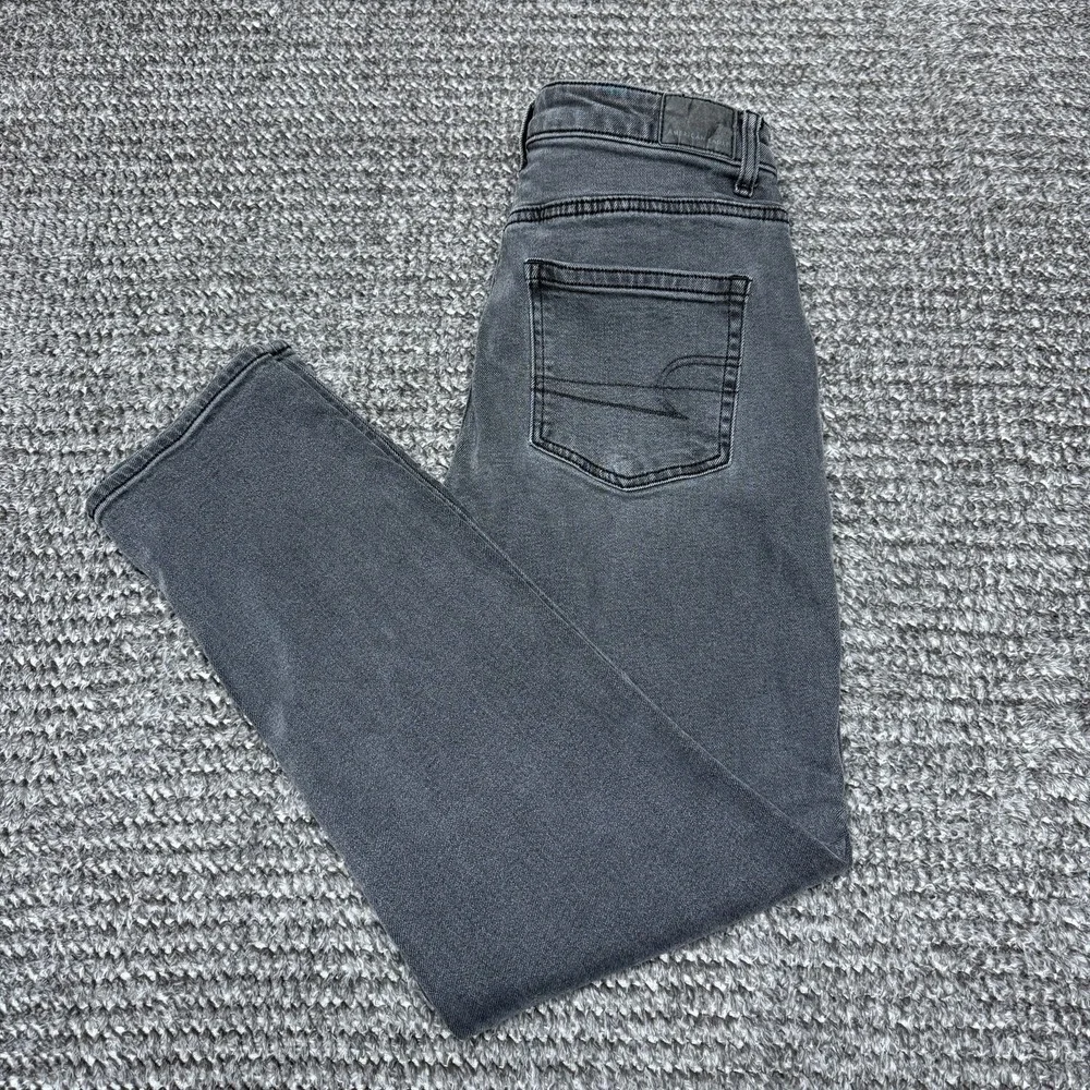 American Eagle Womens Mom Jean High Rise Size 6 Regular Gray Stretch Denim
